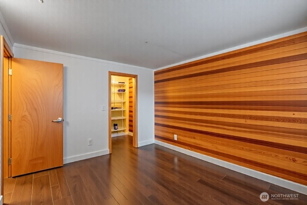 4300 NE Sunset Blvd Unit: D1