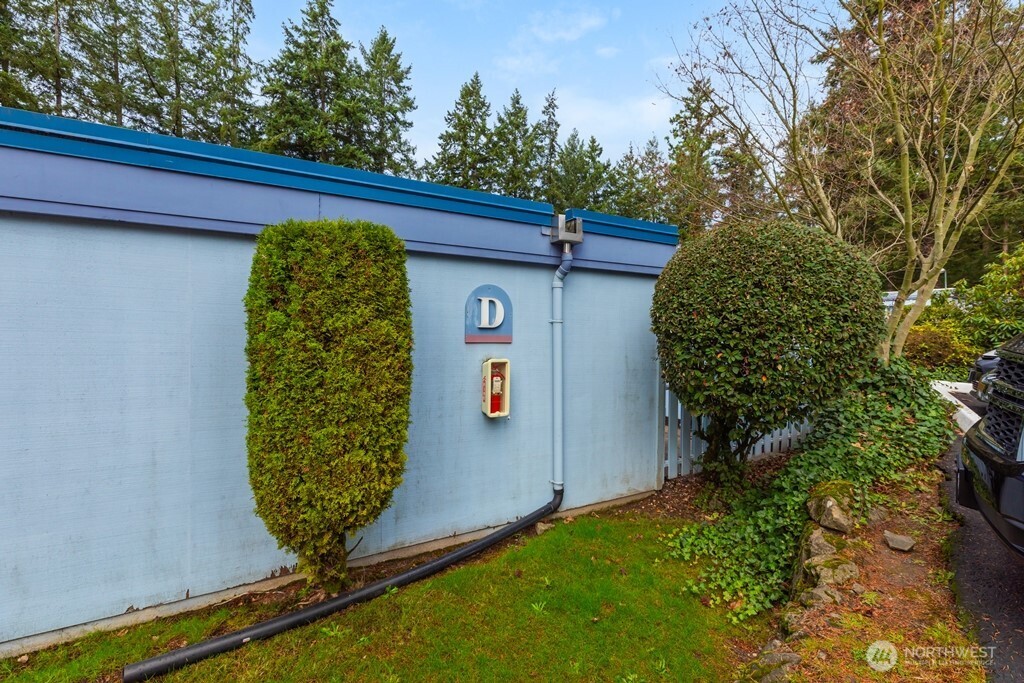 4300 NE Sunset Blvd Unit: D1