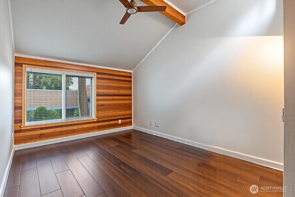 4300 NE Sunset Blvd Unit: D1