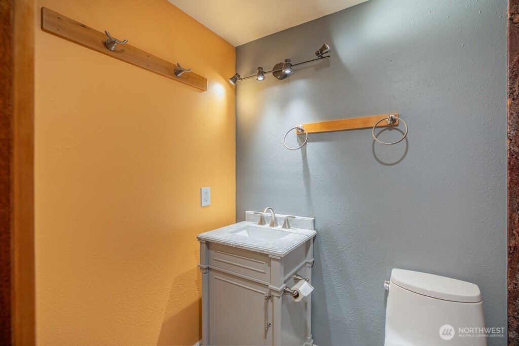 4300 NE Sunset Blvd Unit: D1