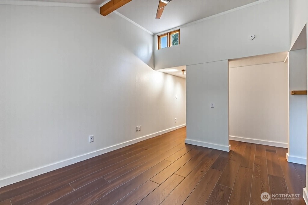 4300 NE Sunset Blvd Unit: D1