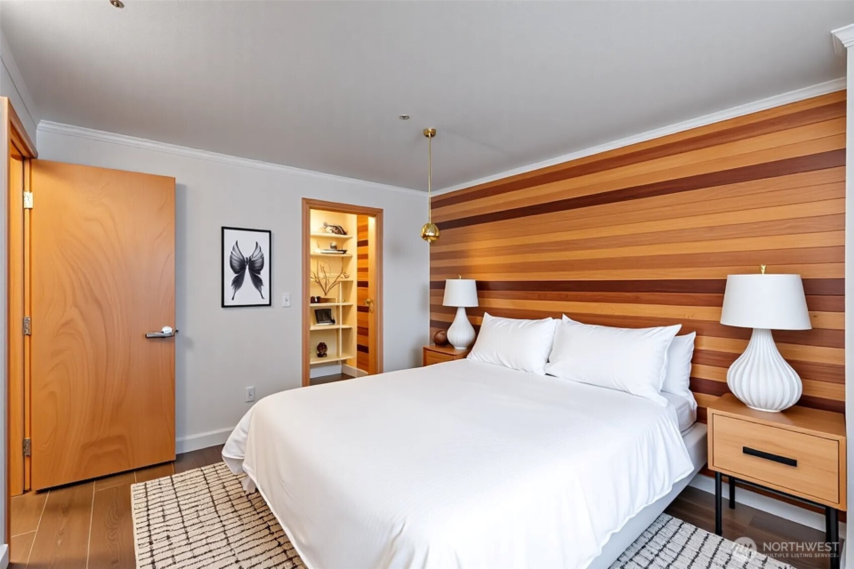 4300 NE Sunset Blvd Unit: D1