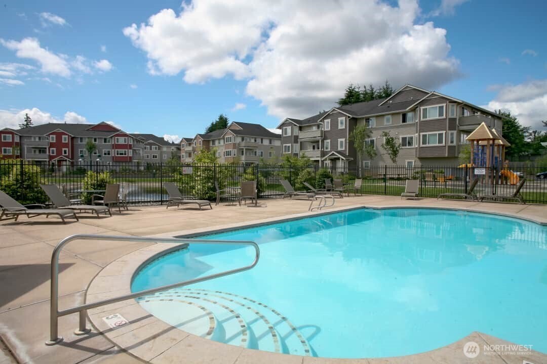 13503 97th Avenue E Unit: 201