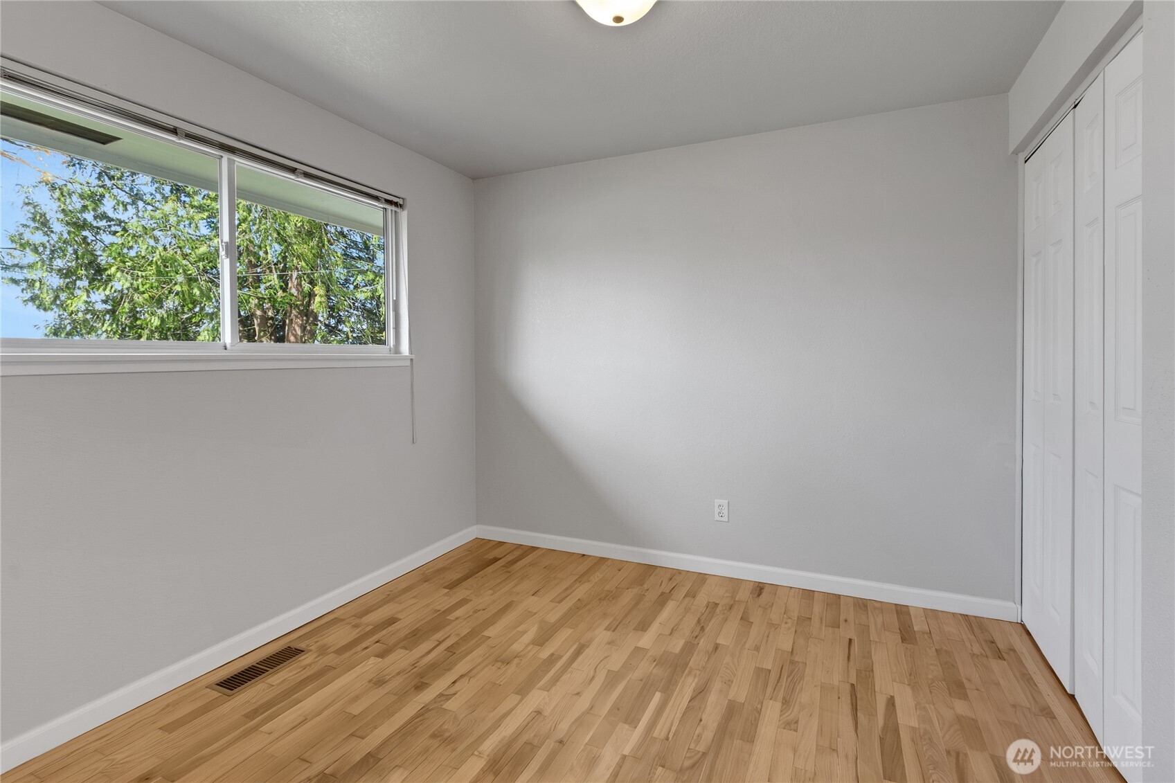 27030 14th Avenue S