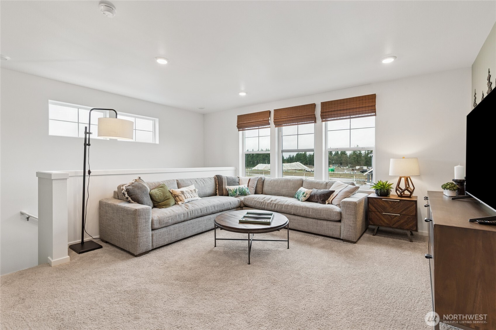 563 Hann Street Unit: 9