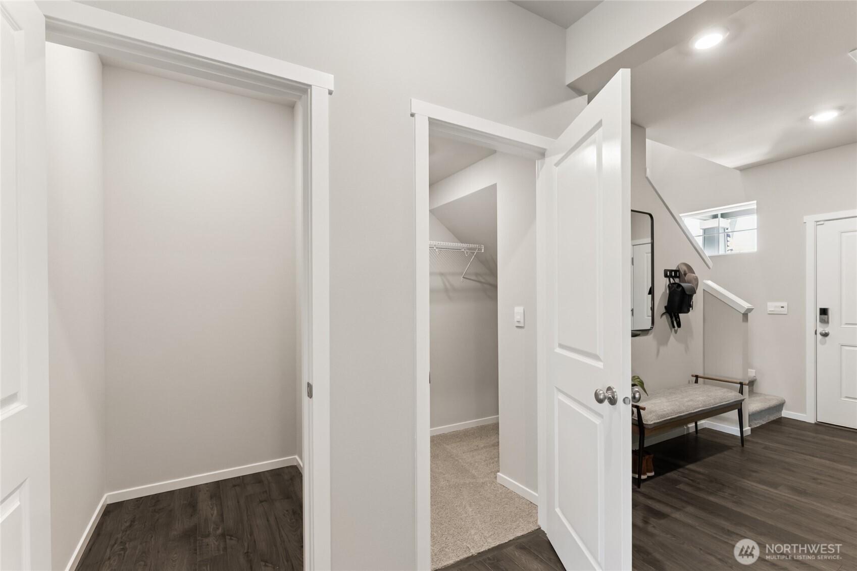 563 Hann Street Unit: 9