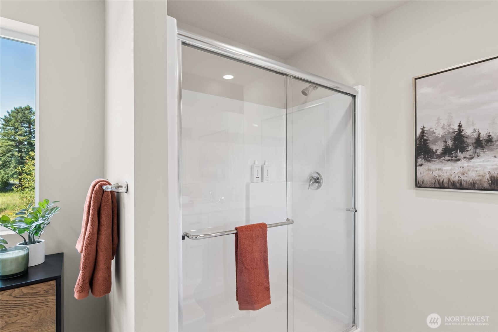 563 Hann Street Unit: 9