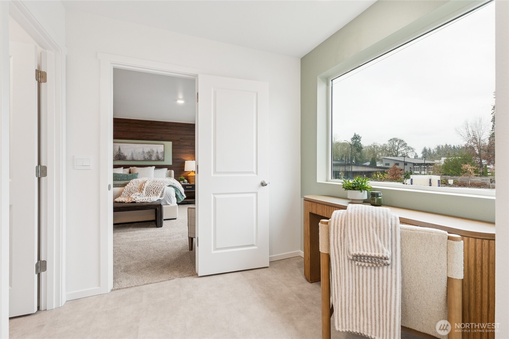563 Hann Street Unit: 9