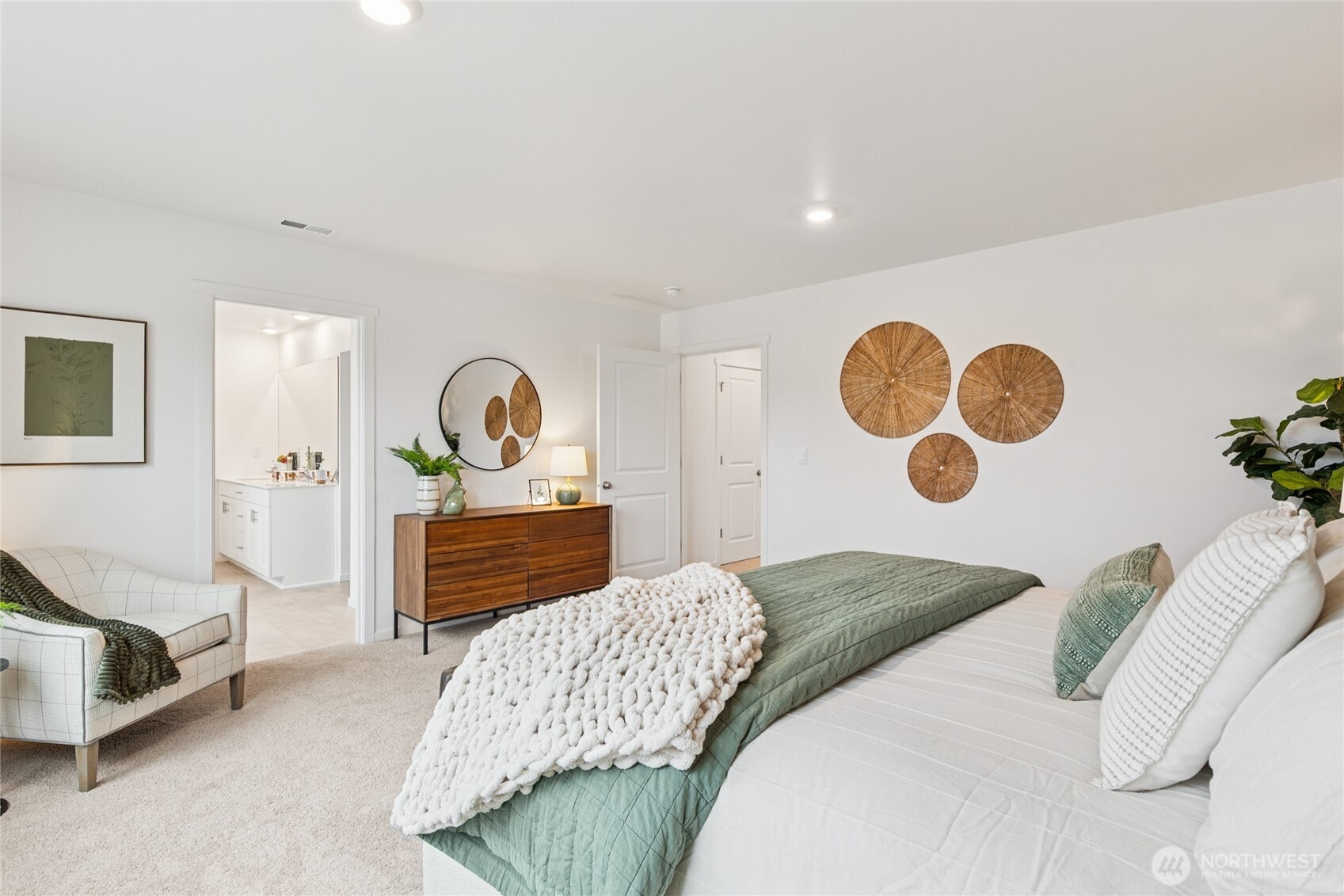 563 Hann Street Unit: 9