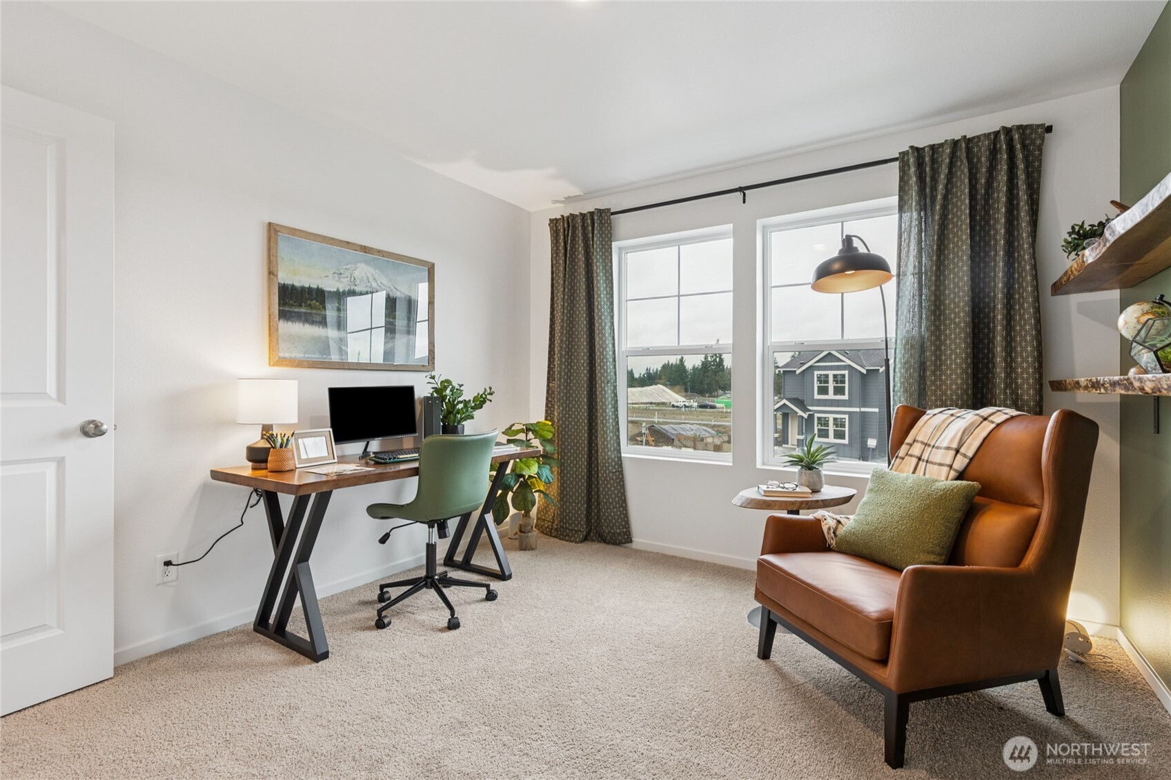 563 Hann Street Unit: 9
