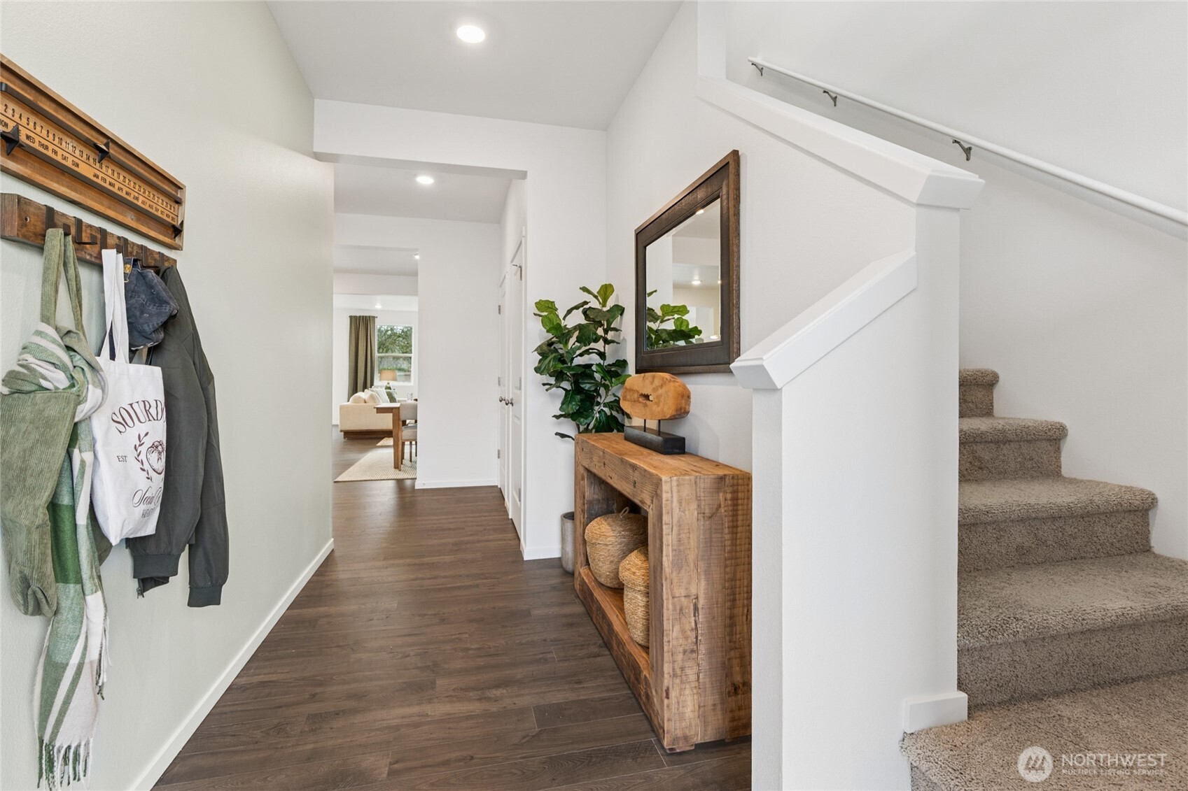 563 Hann Street Unit: 9