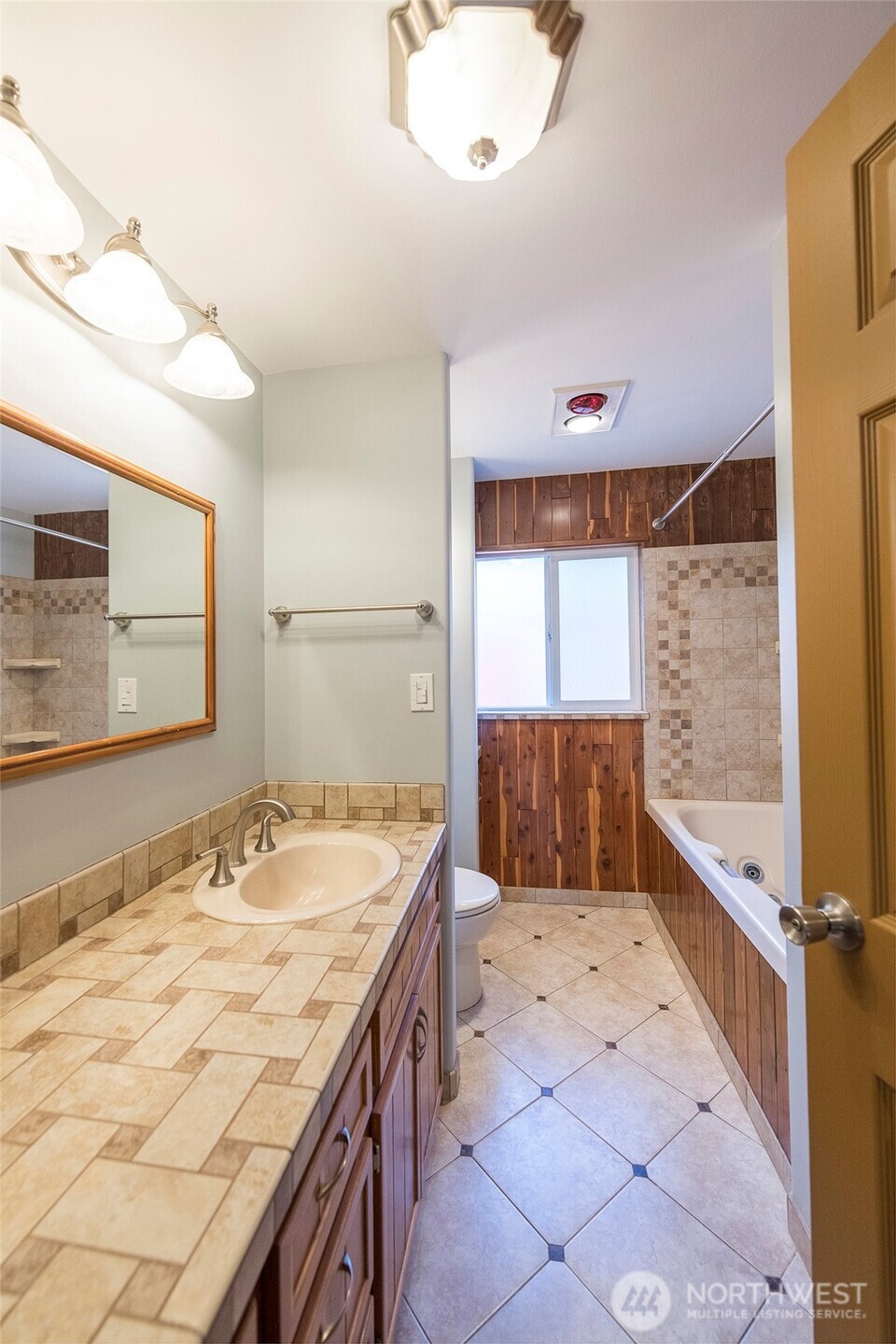 3728 S 175th Street