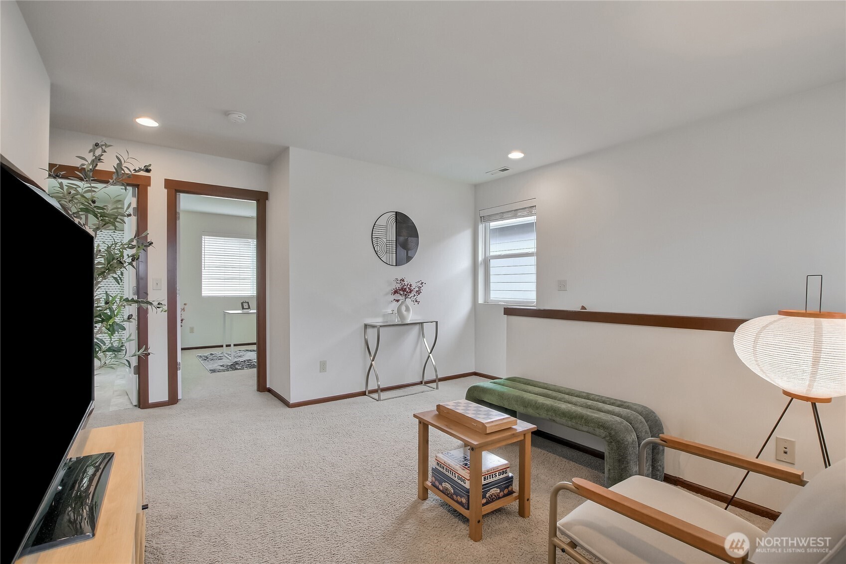 20912 2nd Avenue W