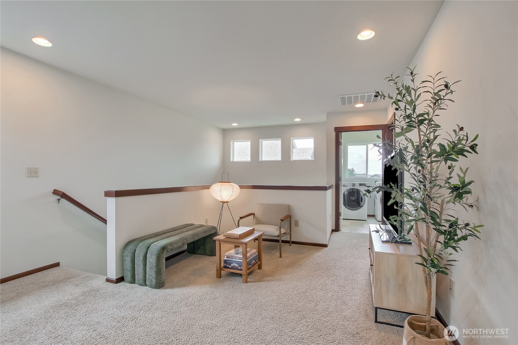 20912 2nd Avenue W