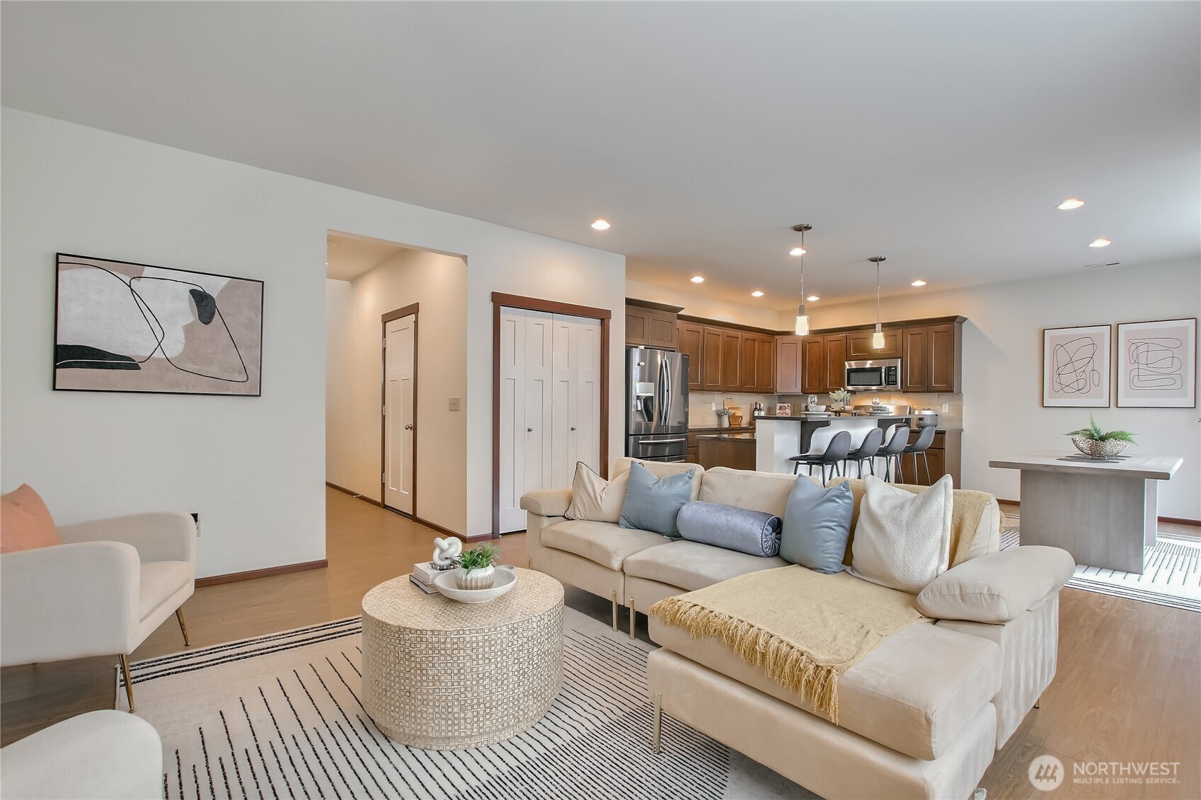 20912 2nd Avenue W