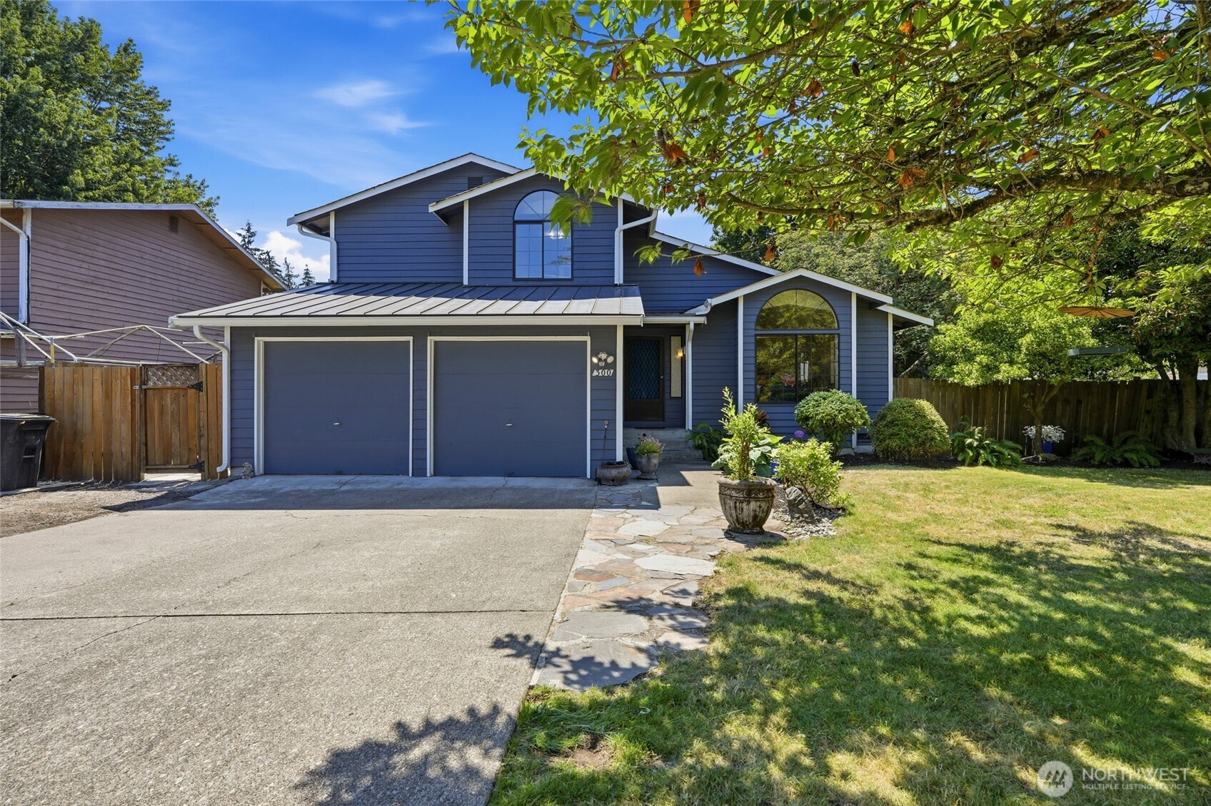 300 Butte Place