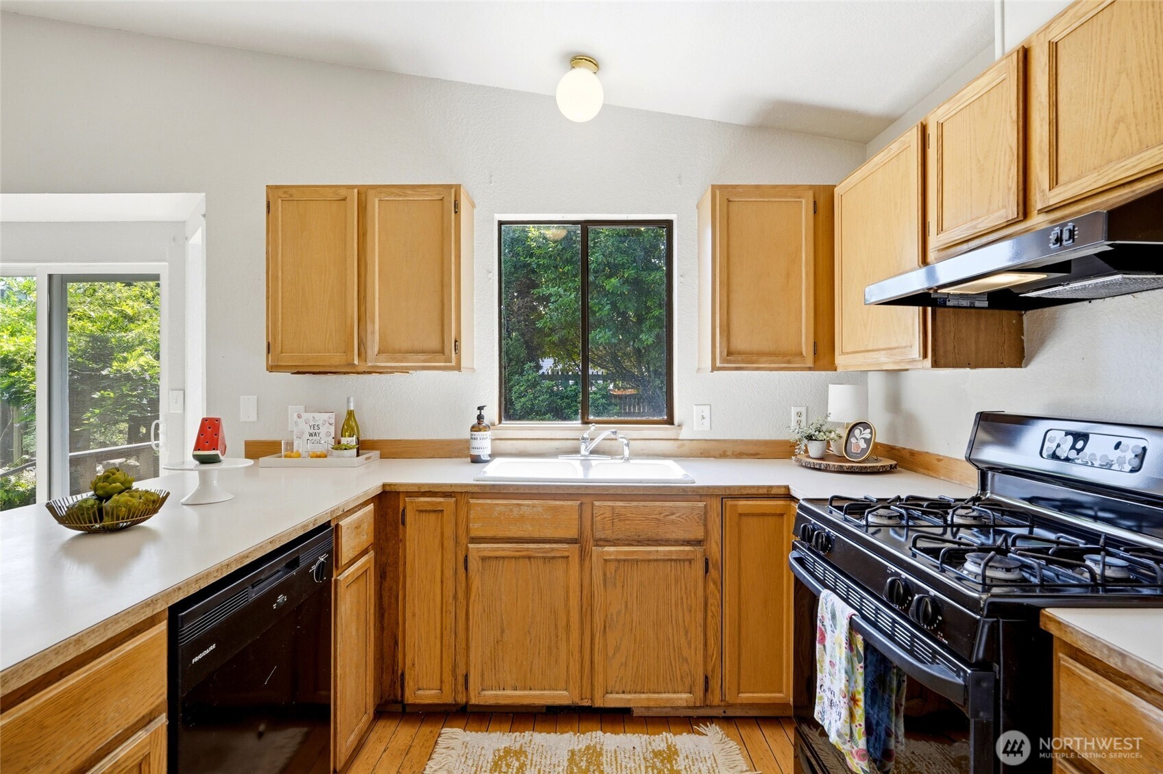 300 Butte Place