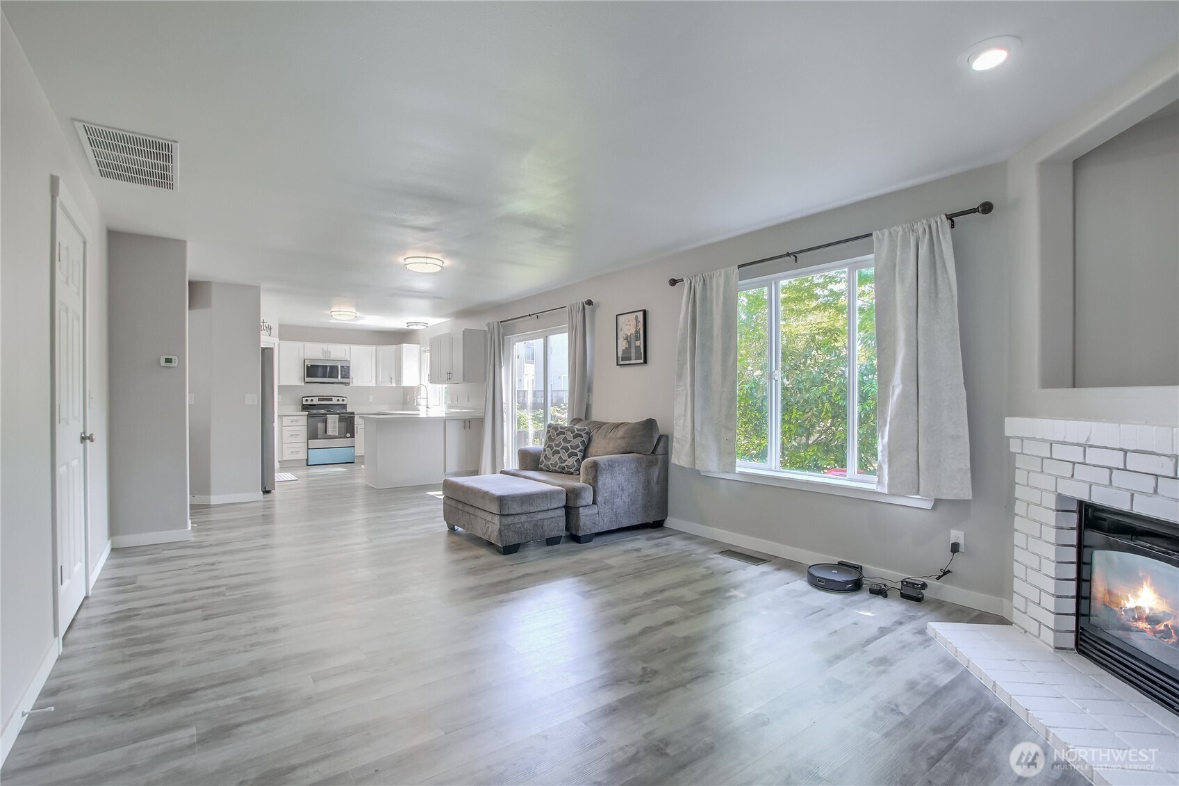 8824 161st Street Ct E