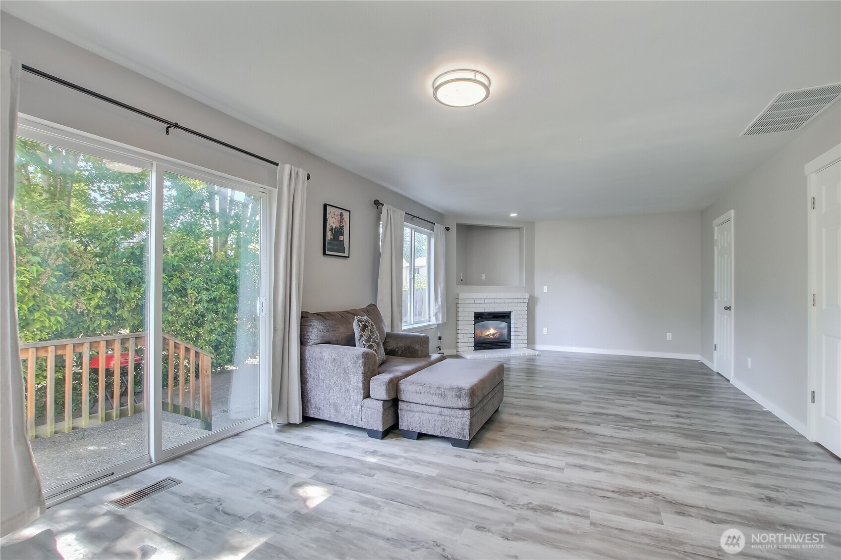 8824 161st Street Ct E