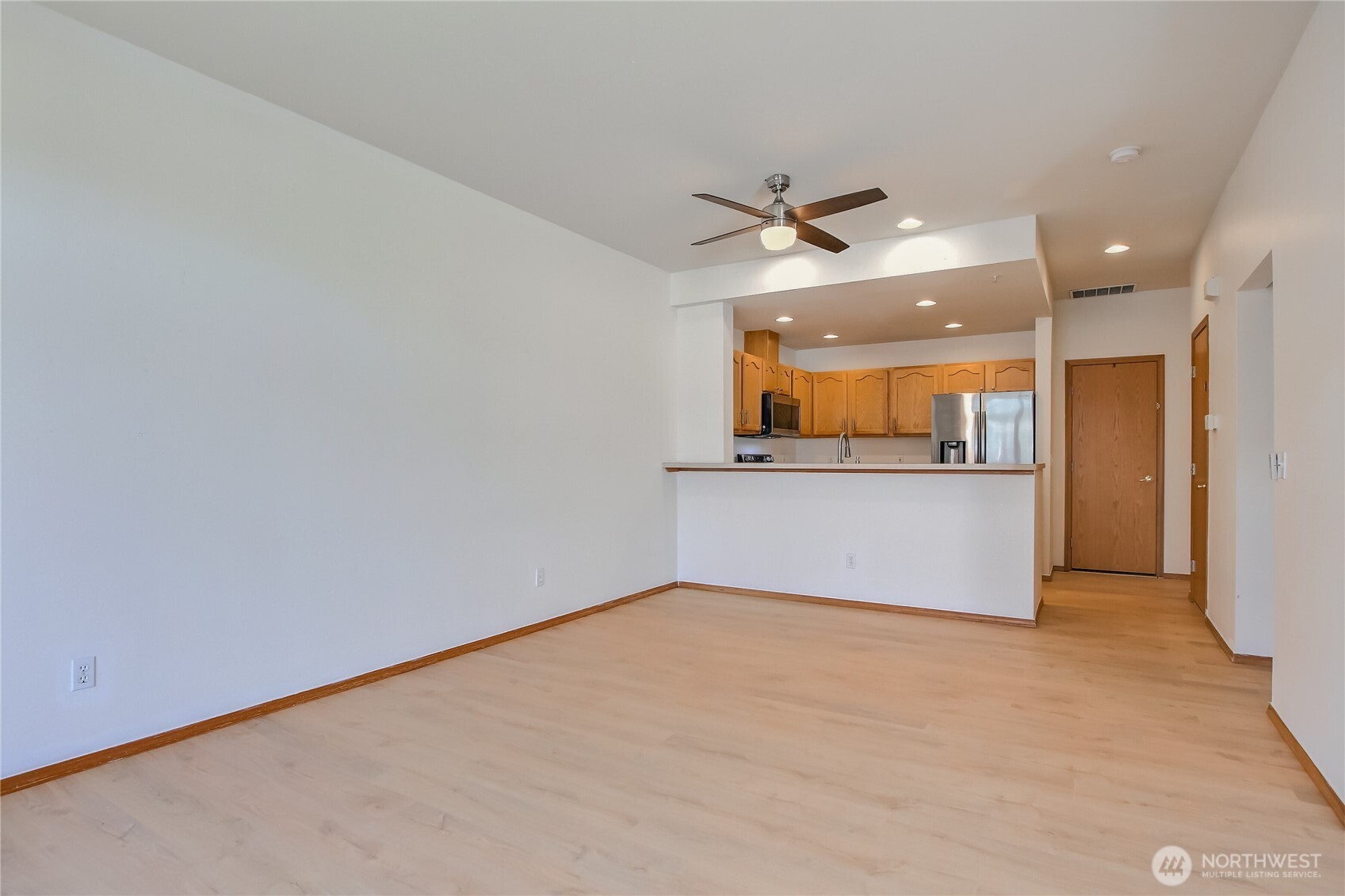 418 17th Street SE Unit: 3A
