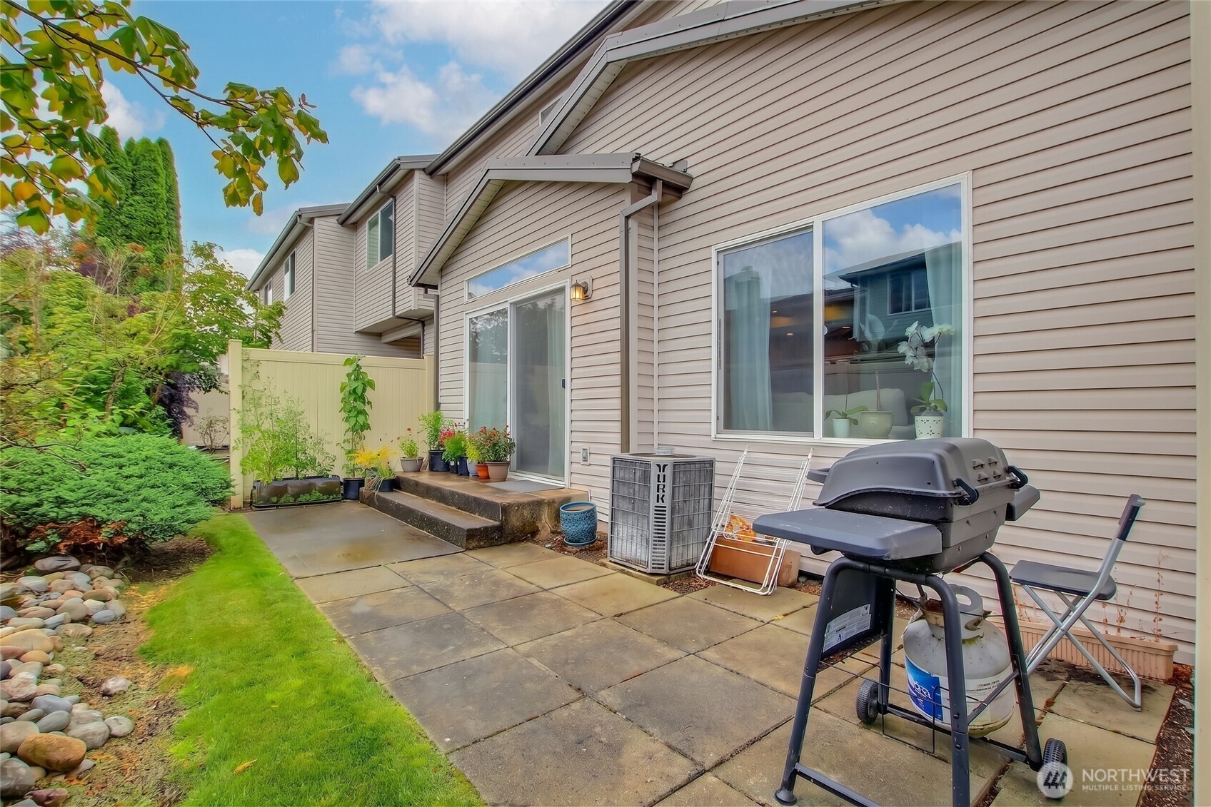 418 17th Street SE Unit: 3A