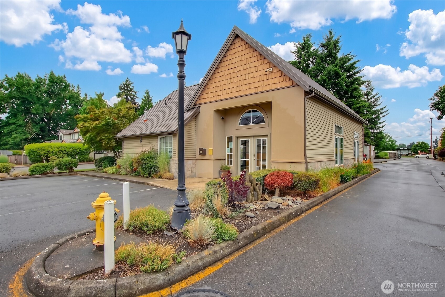 418 17th Street SE Unit: 3A