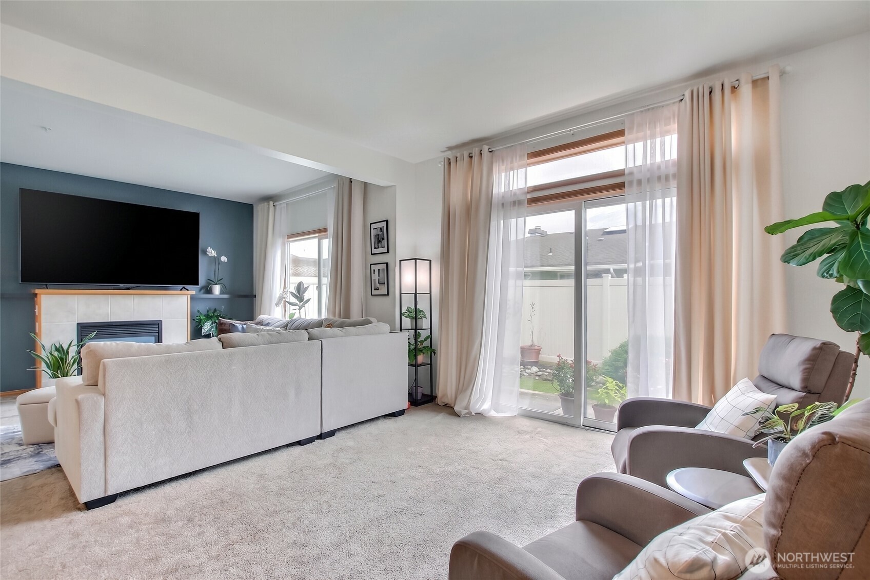 418 17th Street SE Unit: 3A
