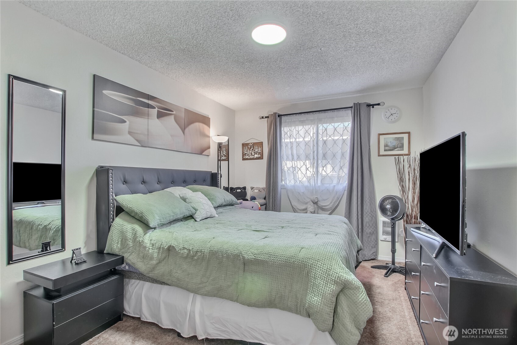 1313 W James Street Unit: 2