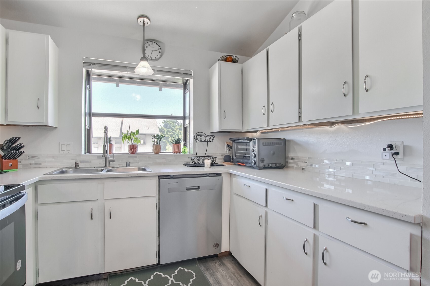 1313 W James Street Unit: 2