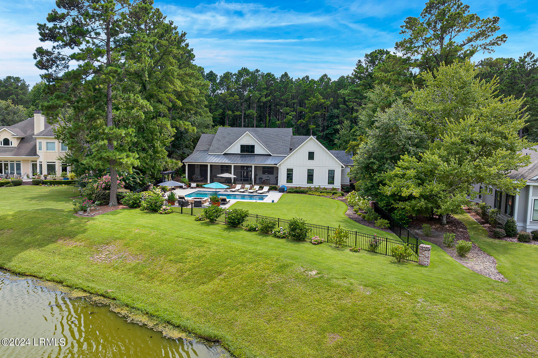 16 Lancaster Boulevard