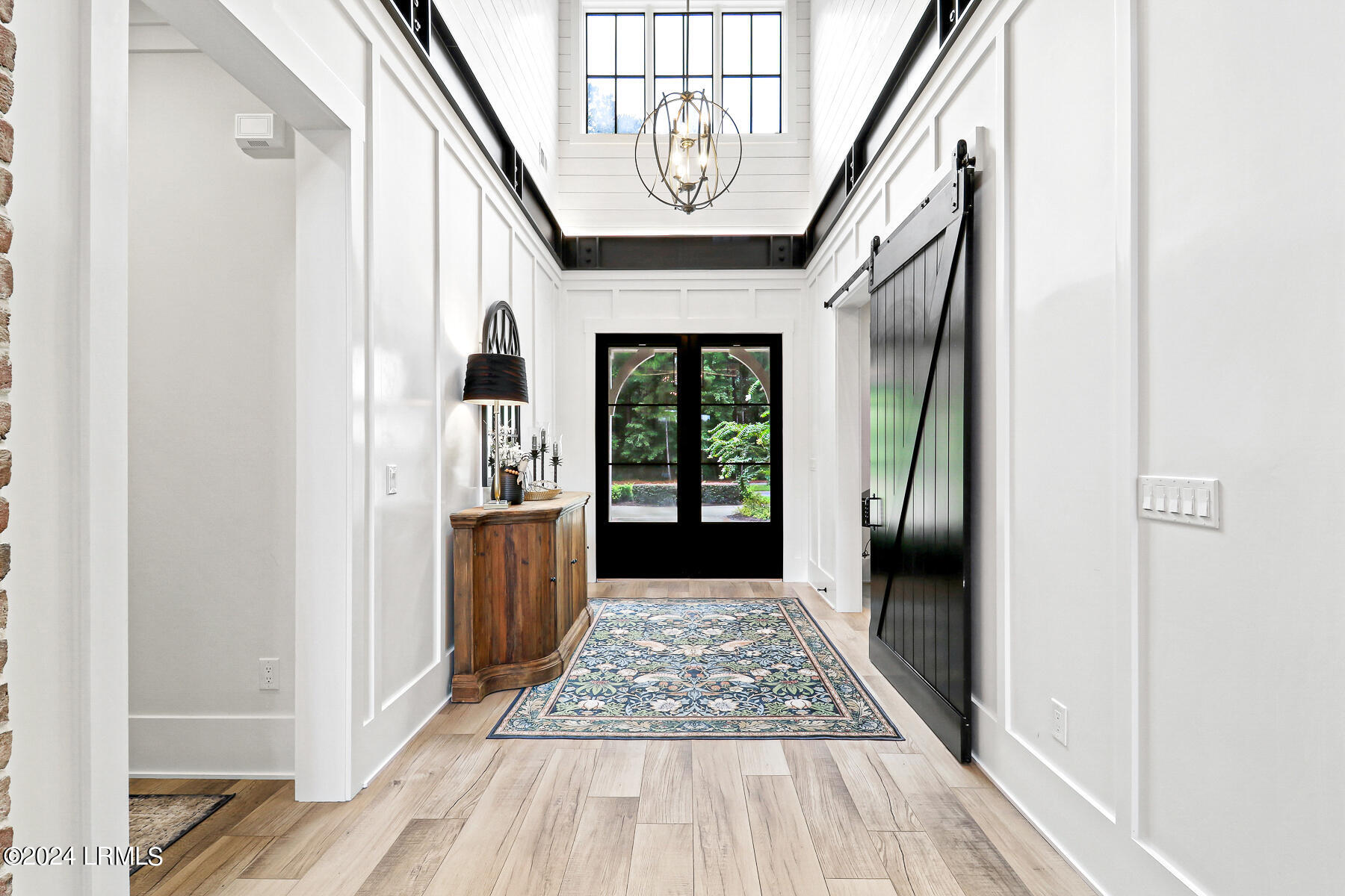 16 Lancaster Boulevard