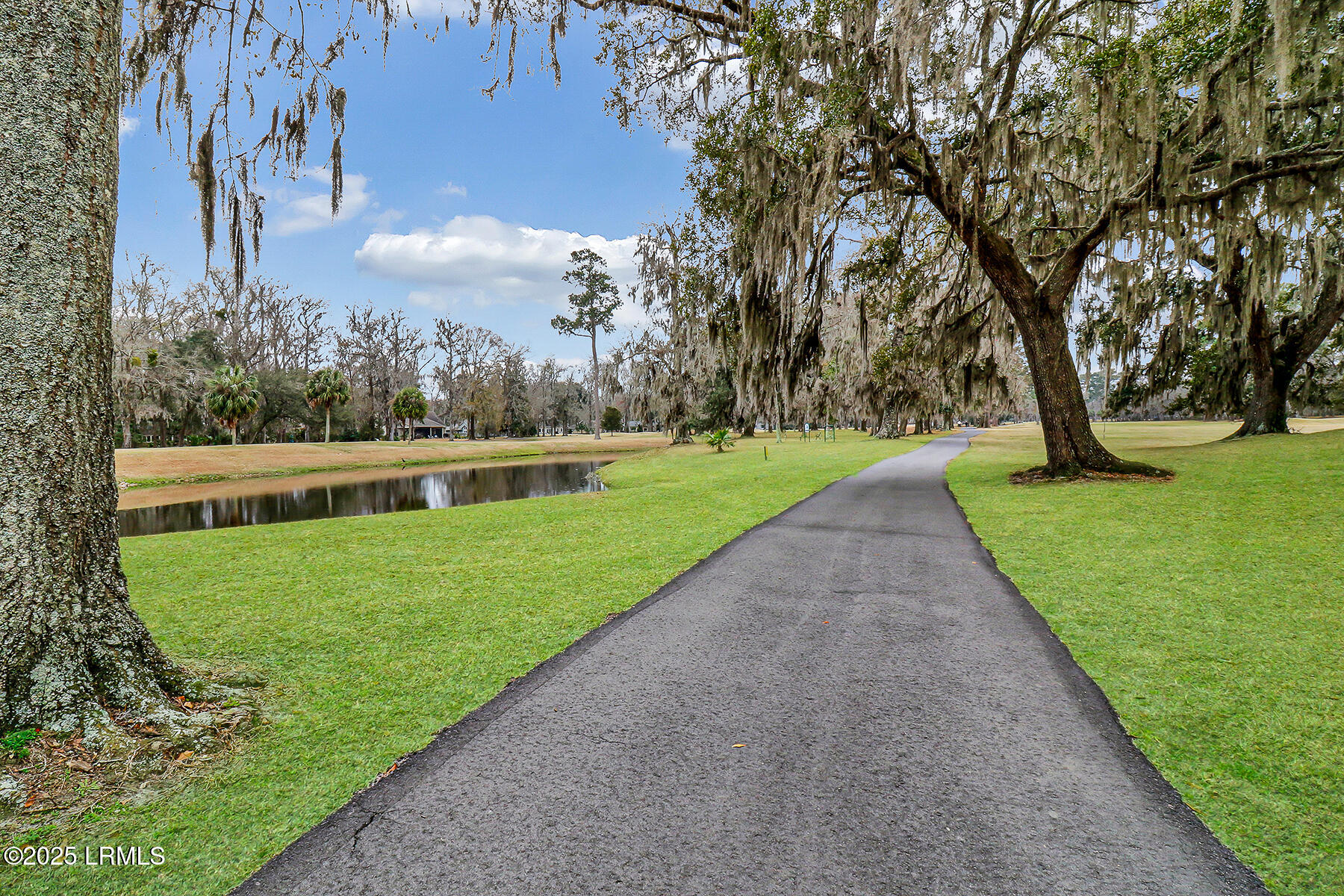 190 Whiteoaks Circle