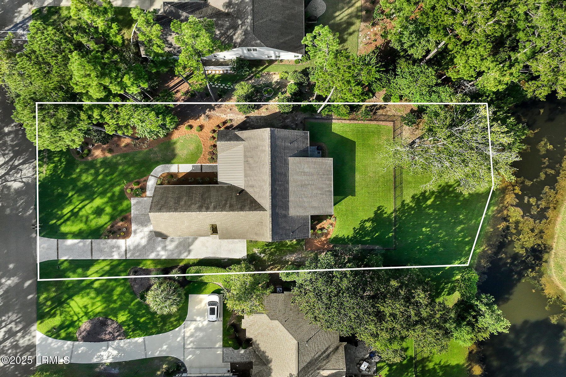 190 Whiteoaks Circle