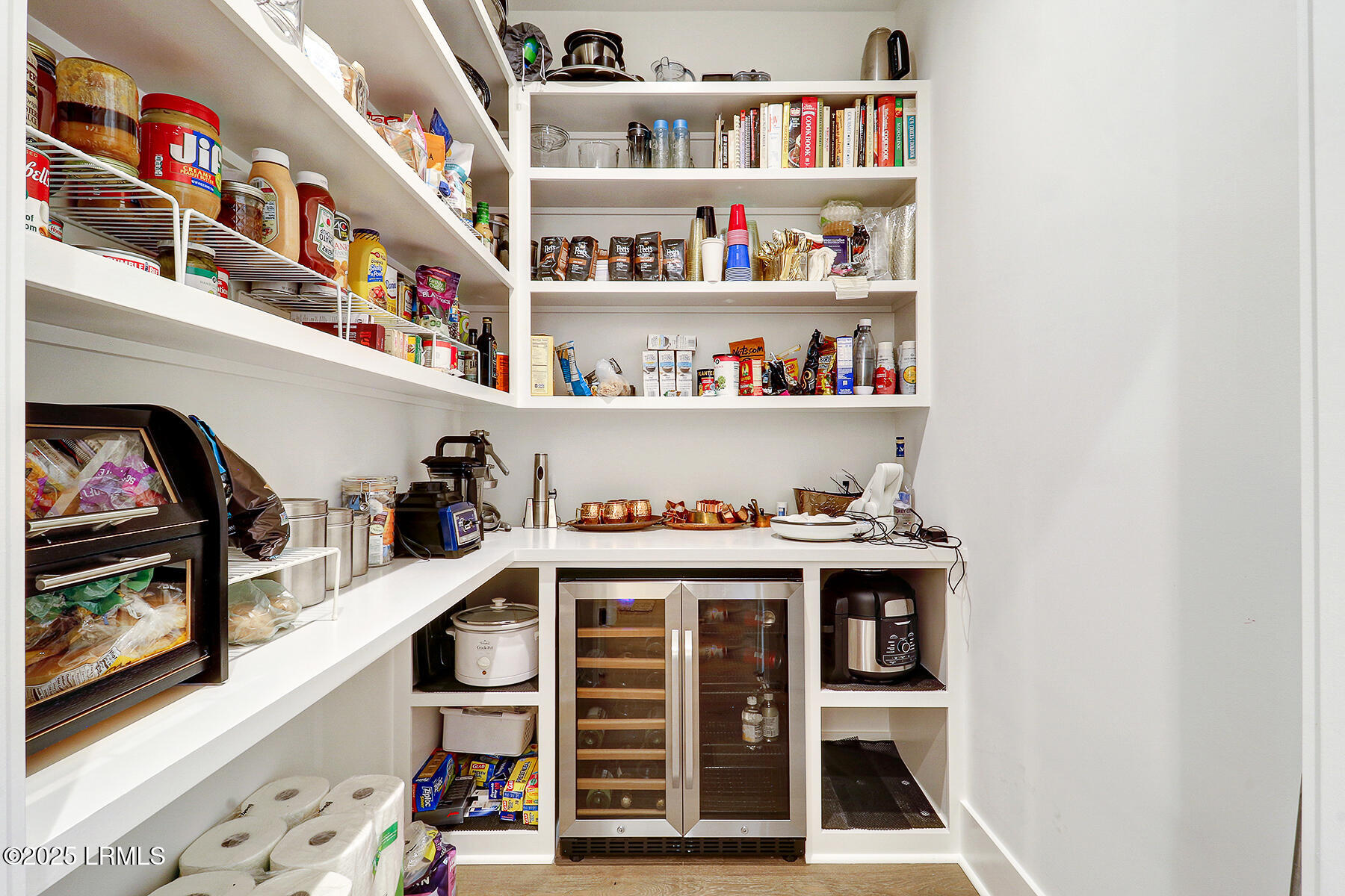 61 Winding Oak Drive