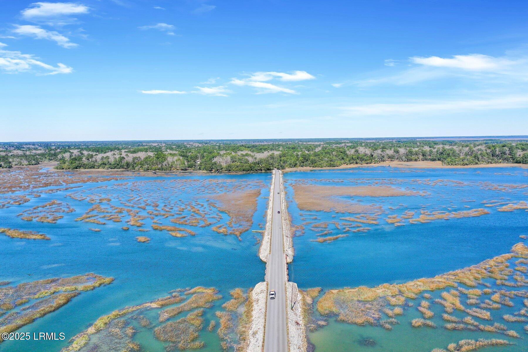 61 Winding Oak Drive