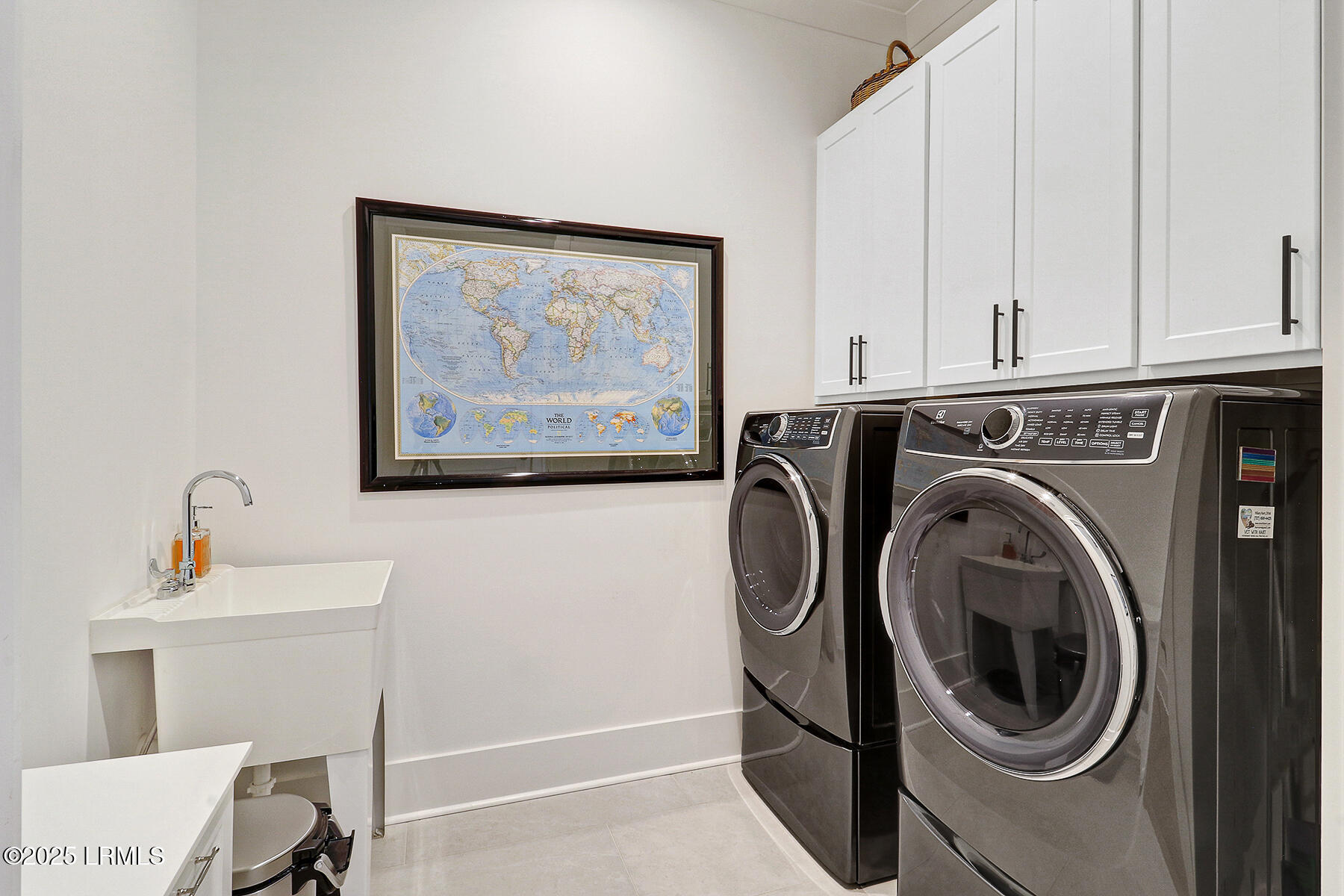 61 Winding Oak Drive