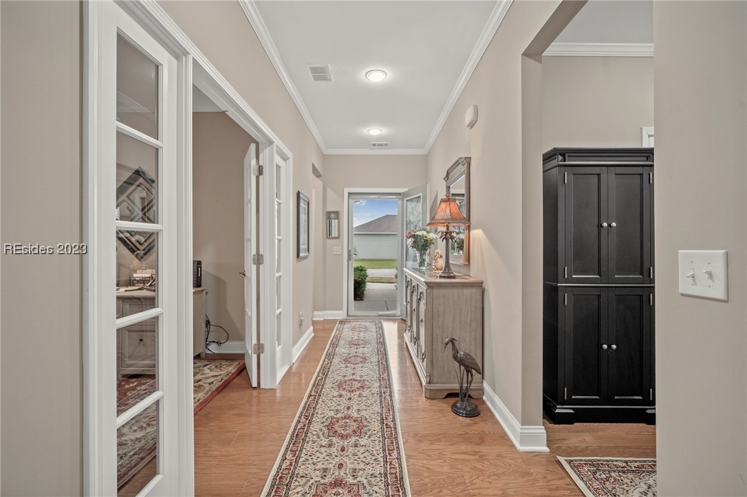 157 Canterbury Court