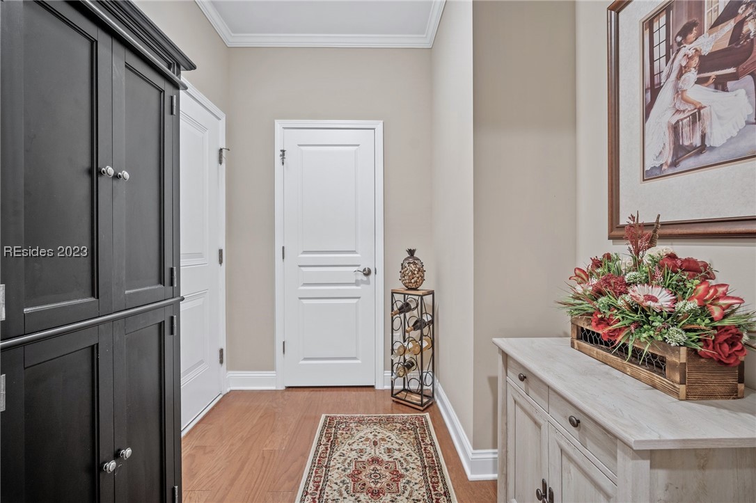 157 Canterbury Court