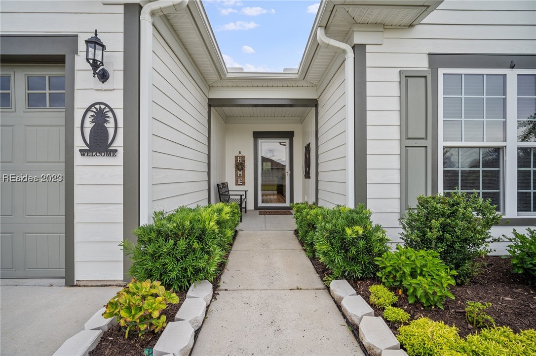 157 Canterbury Court