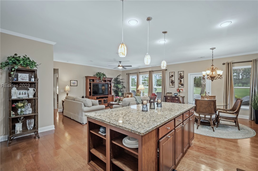 157 Canterbury Court