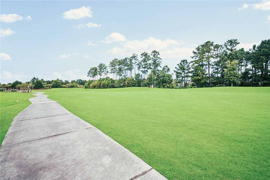 157 Canterbury Court