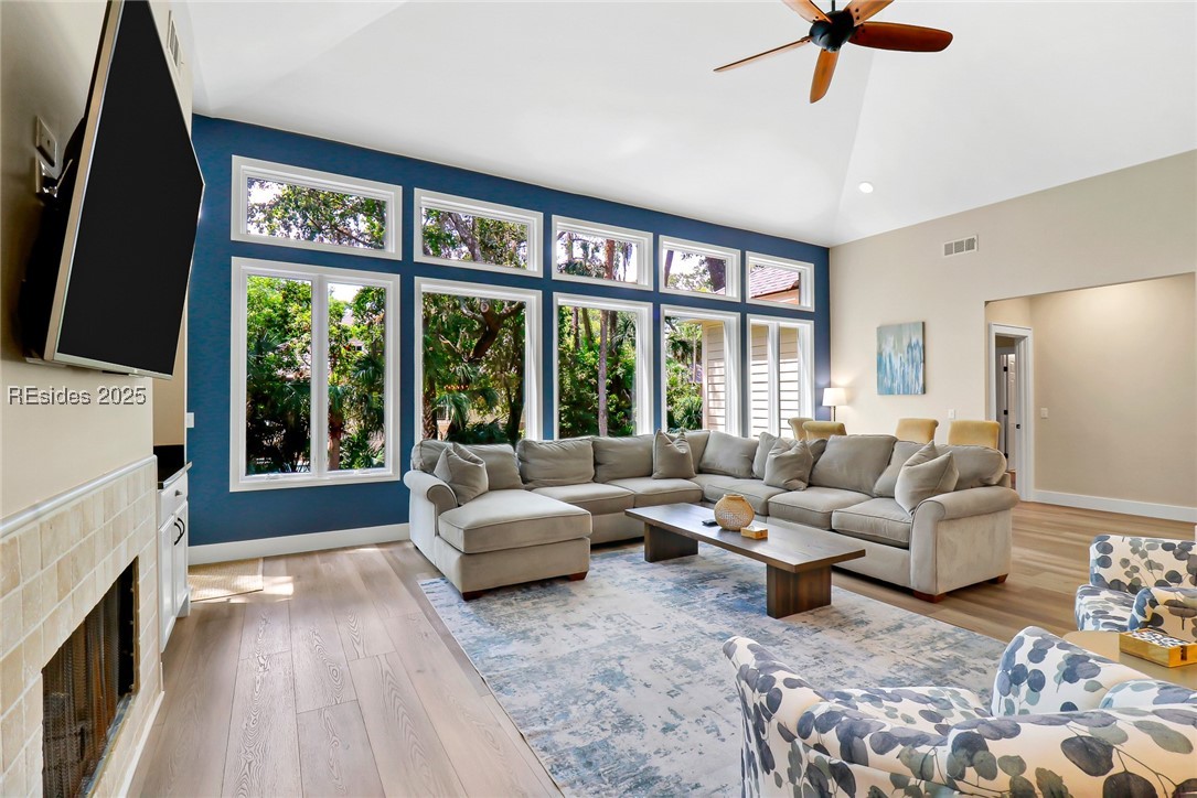 2 Cottage Court
