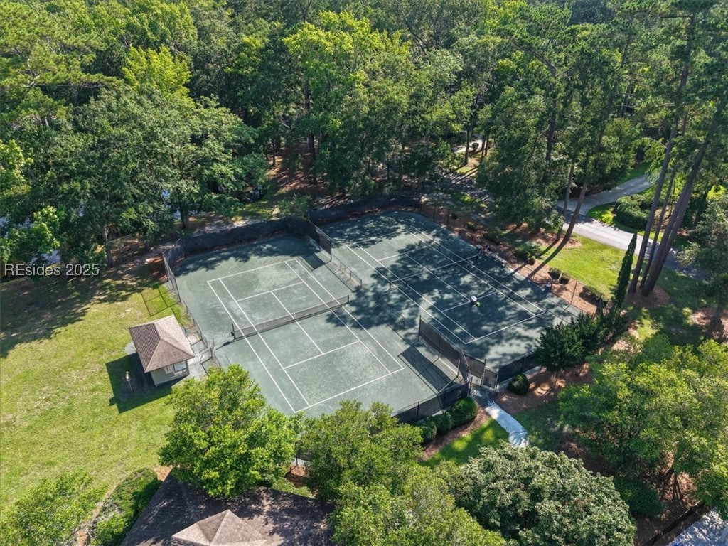 69 White Oaks Circle