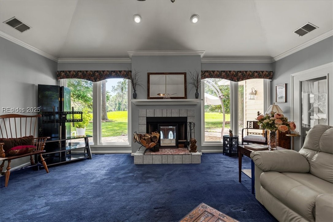 69 White Oaks Circle