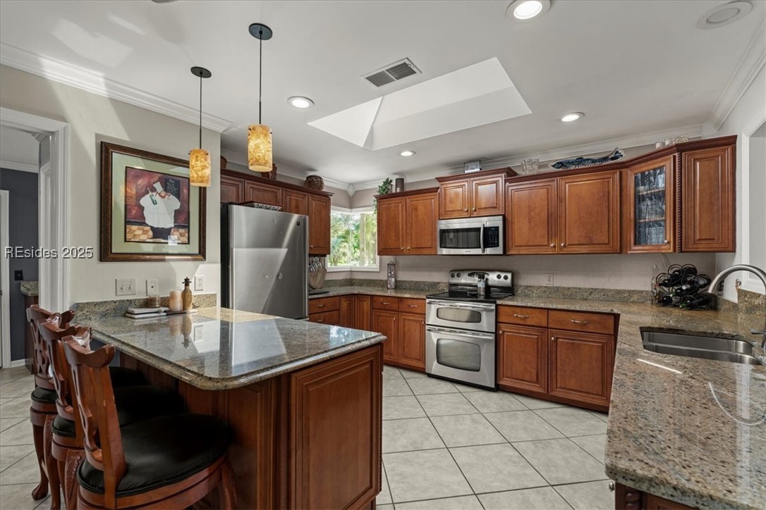 69 White Oaks Circle