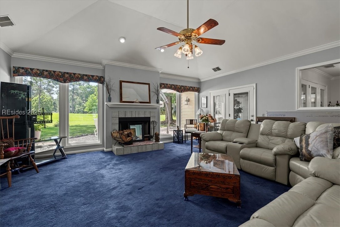 69 White Oaks Circle