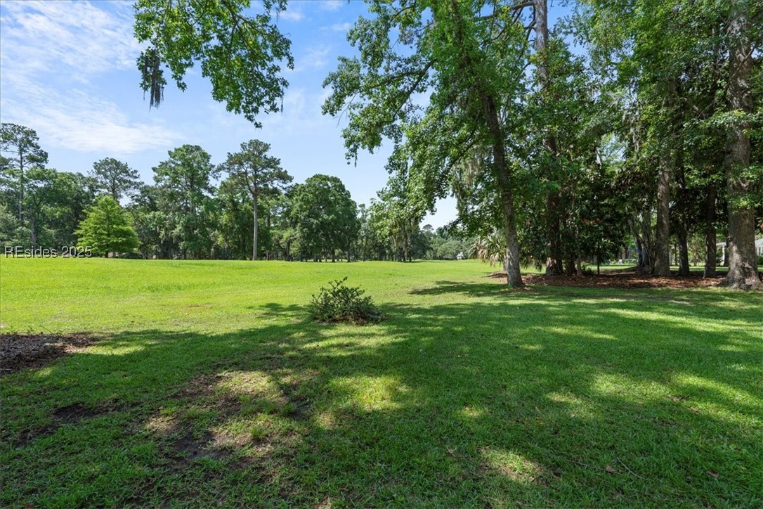 69 White Oaks Circle