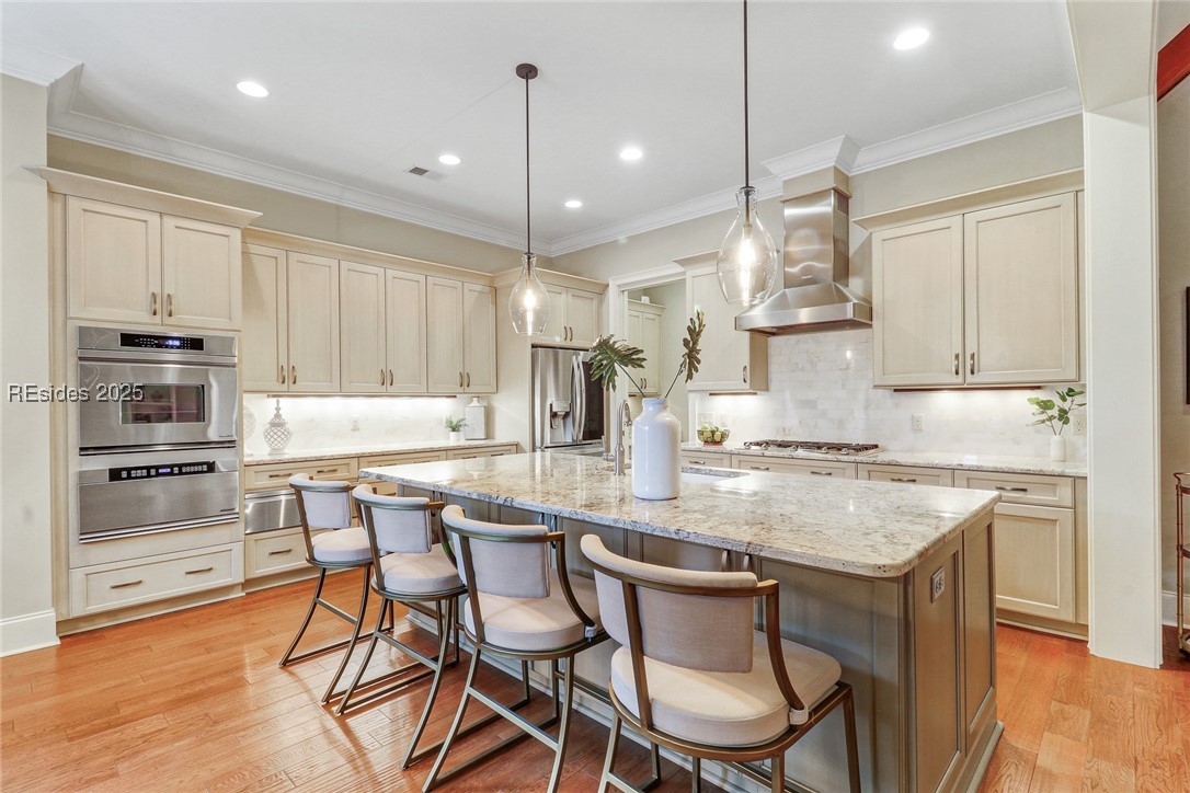 472 Hampton Lake Drive