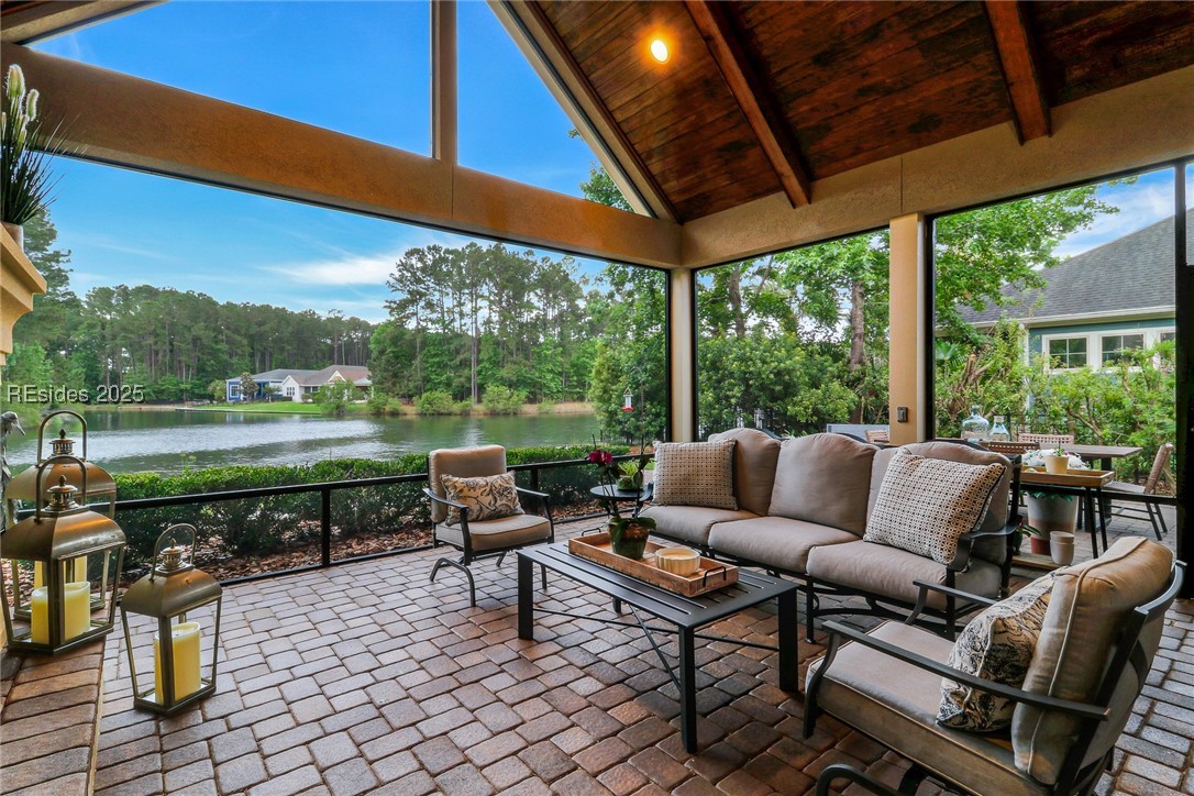 472 Hampton Lake Drive