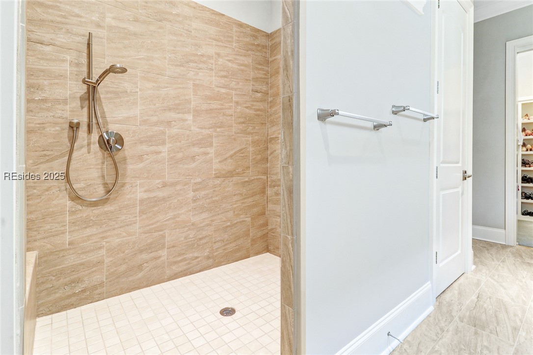 472 Hampton Lake Drive